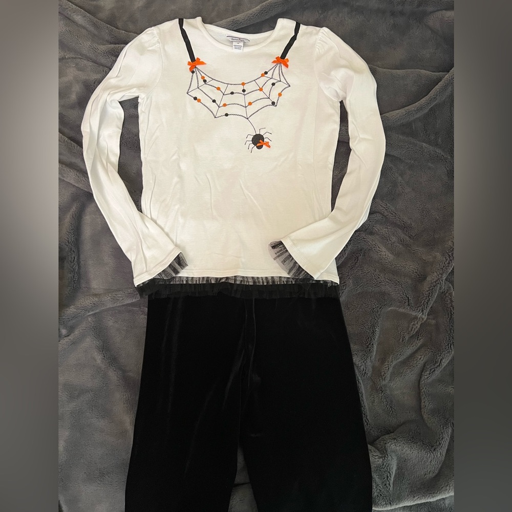 Hartstrings girls Halloween outfit